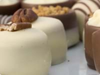 Teambuilding workshop bonbons maken met diner Teambuilding workshop bonbons maken met diner