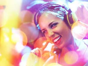 1,5 meter personeelsfeest of borrel oplossing regio Arnhem: Silent Disco Foodtruck Party 1,5 meter personeelsfeest of borrel oplossing regio Arnhem: Silent Disco Foodtruck Party